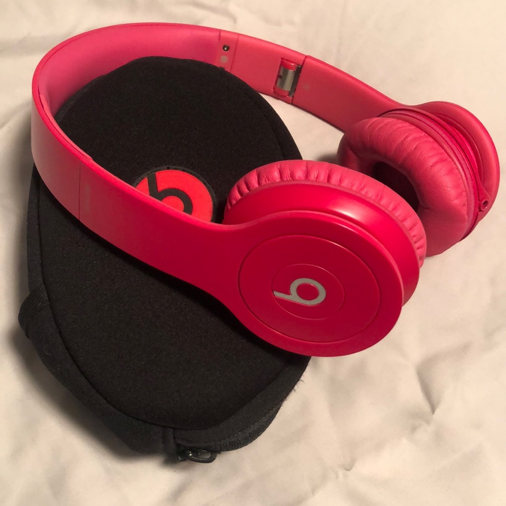 Pink Beats Solo HD